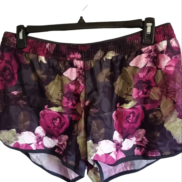 The North Face Pants - The North Face Shorts